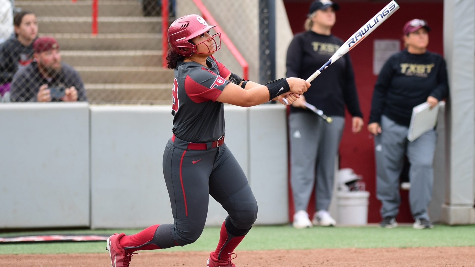Jocelyn Alo goes 1 in the AU softball