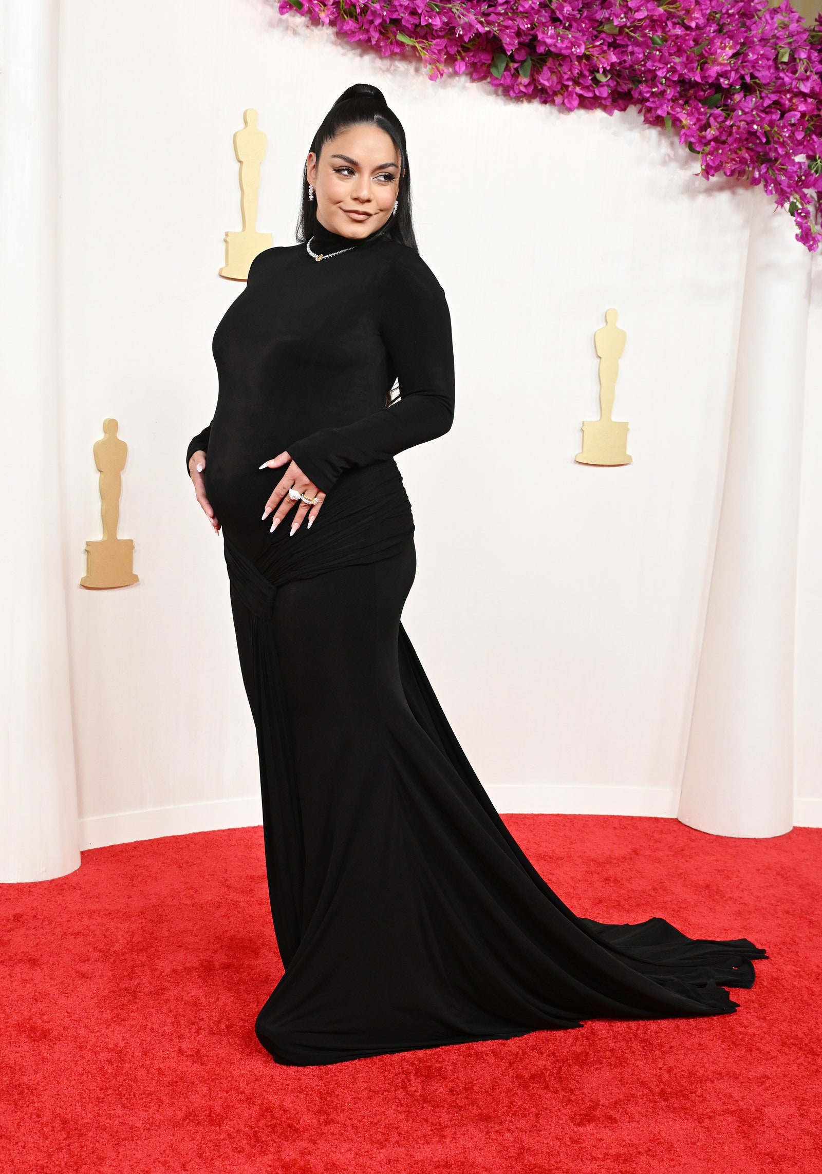 Baby Bump to Host the Oscars 2024