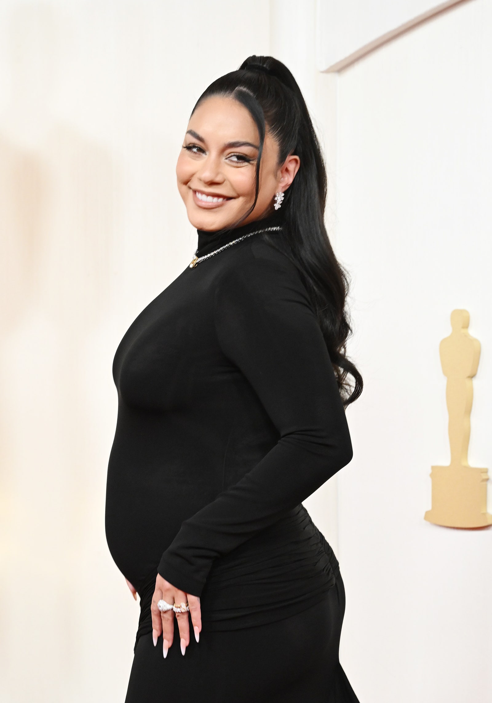 Baby Bump to Host the Oscars 2024
