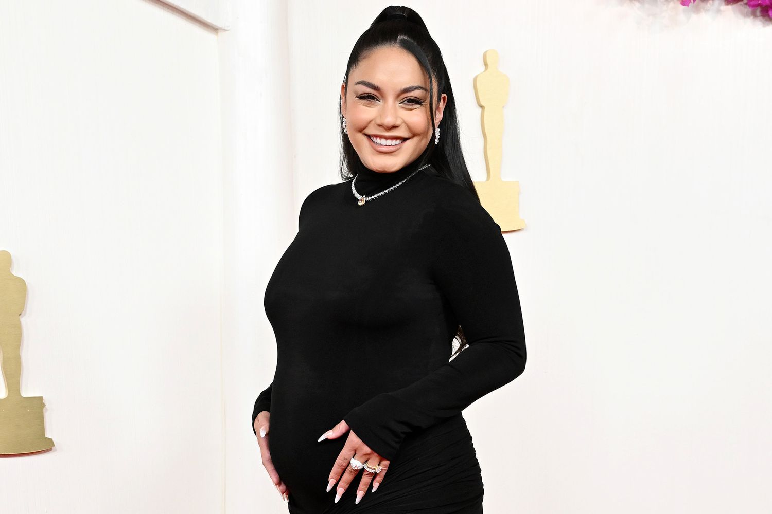 Vanessa Hudgens Baby Bump Style in Vera
