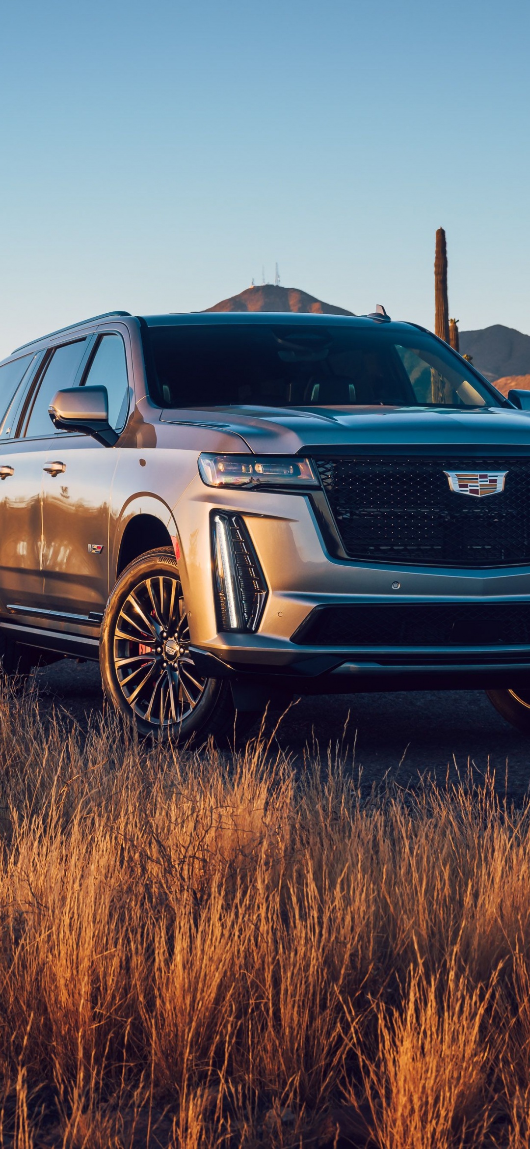 Cadillac Escalade V ESV Wallpaper 4K