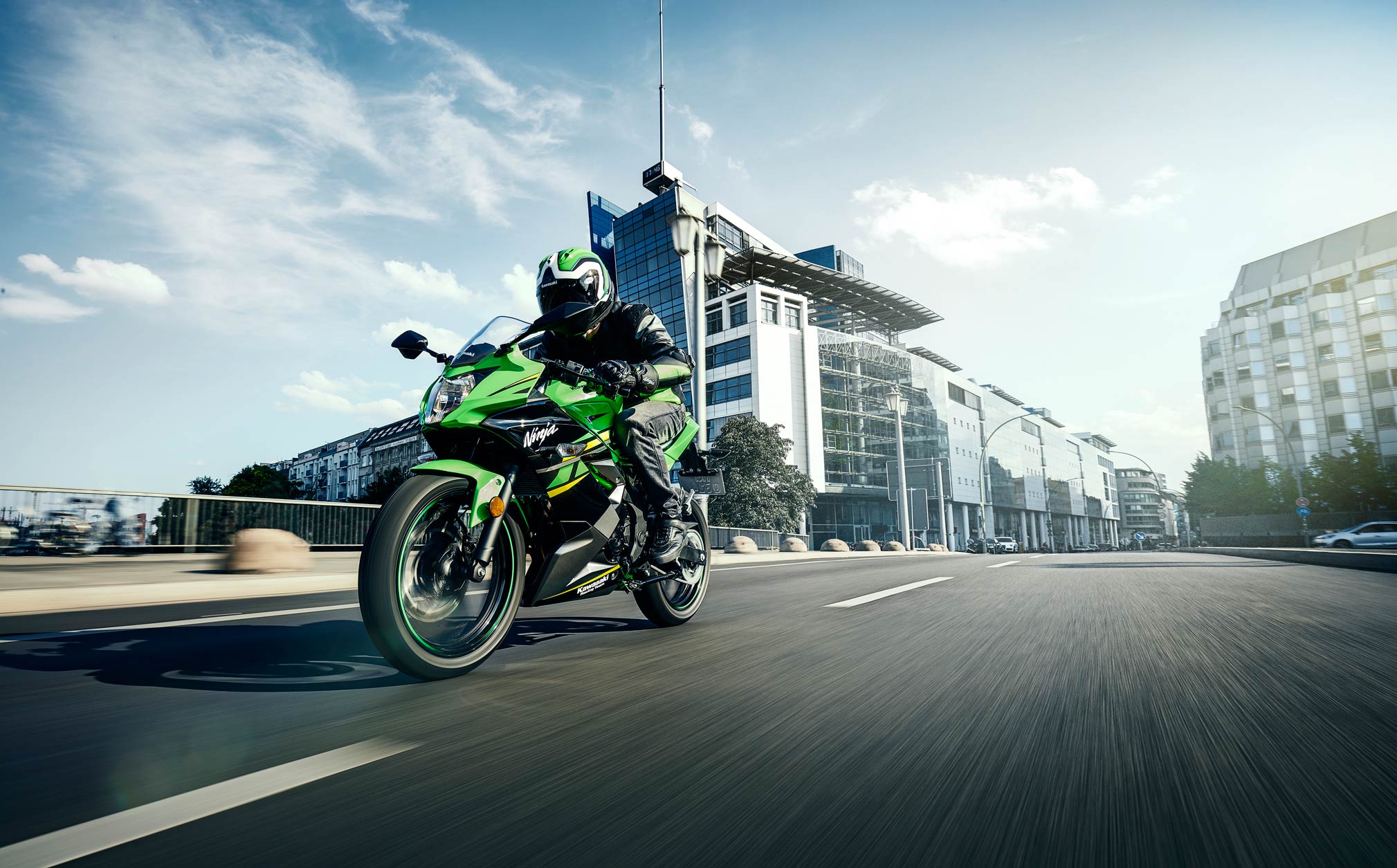 Kawasaki Ninja 125 Guide • Total