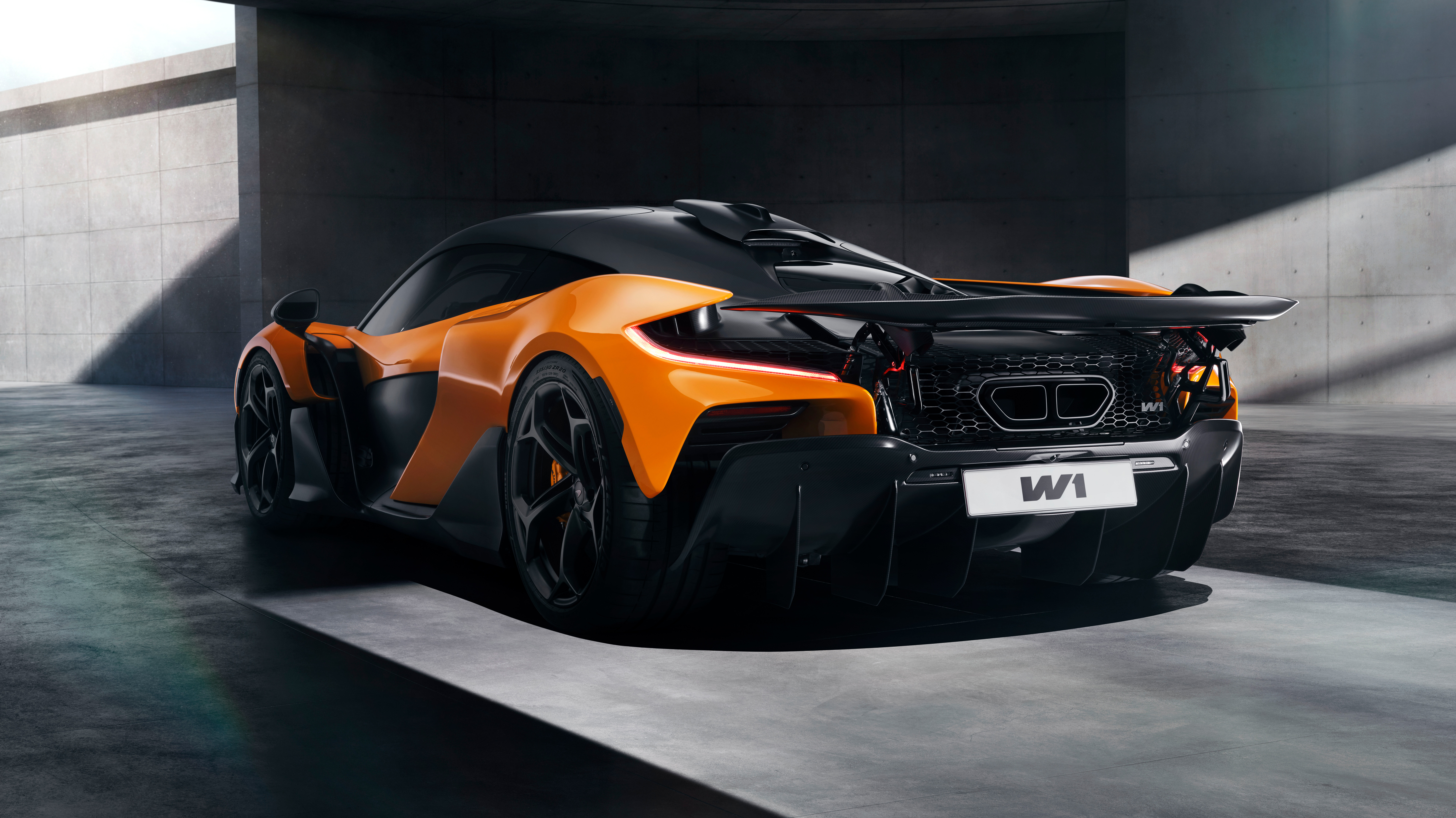 McLaren W1 8K 5 Wallpaper Car