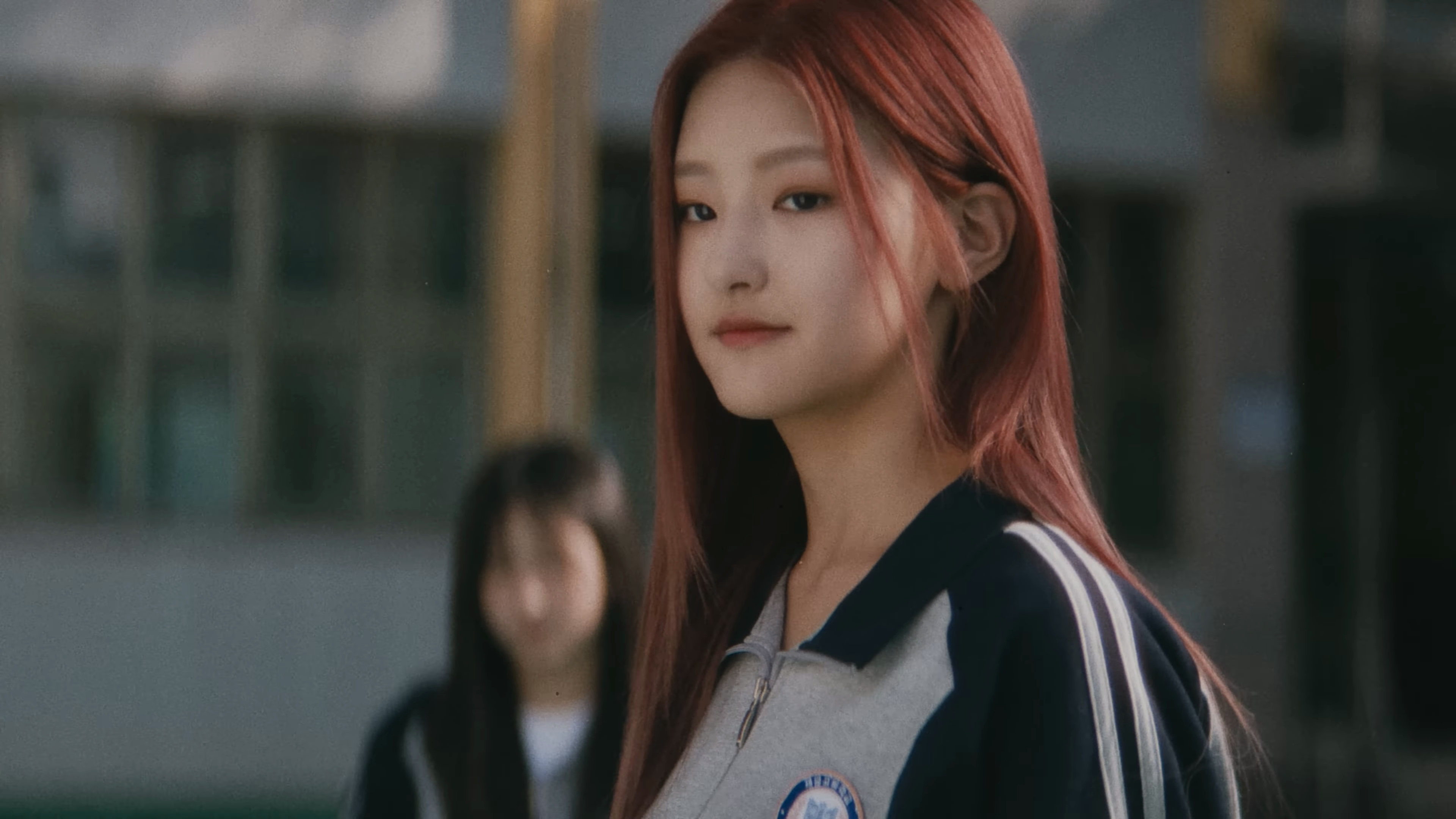 KISS OF LIFE News who's who