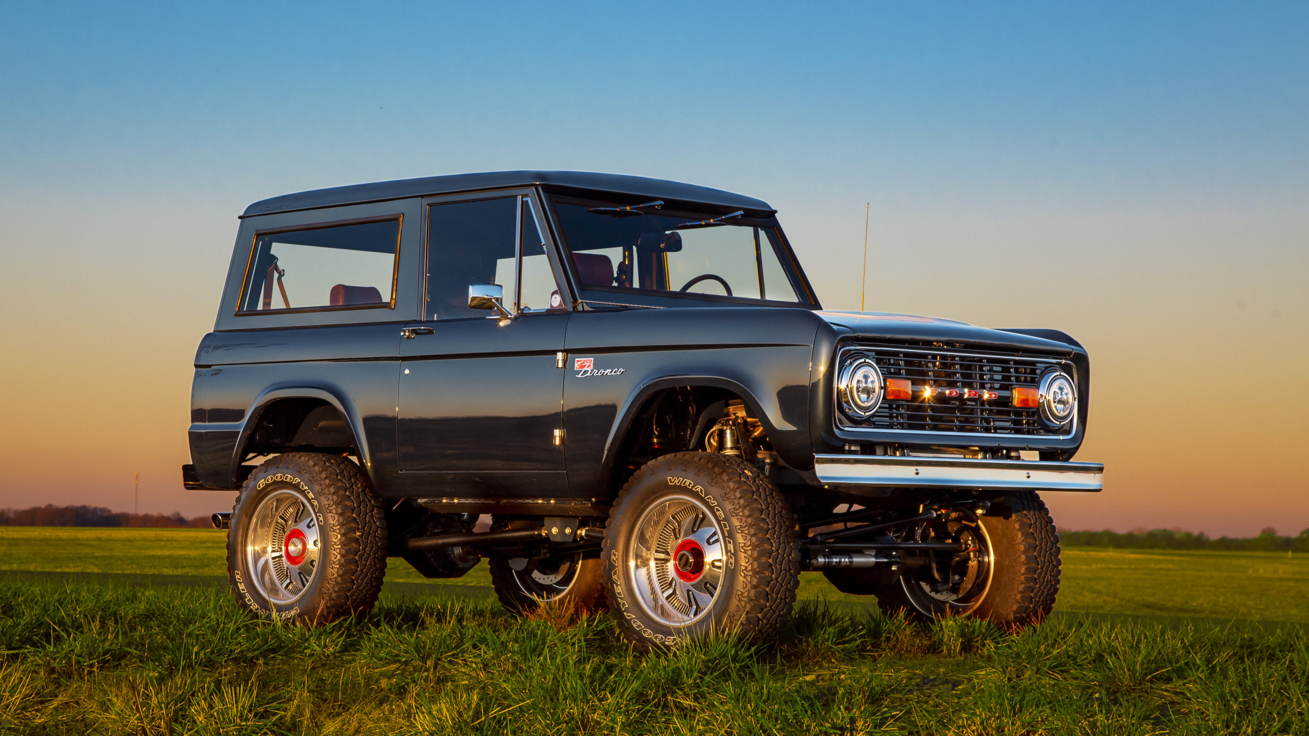 Custom Ford Bronco Restomod