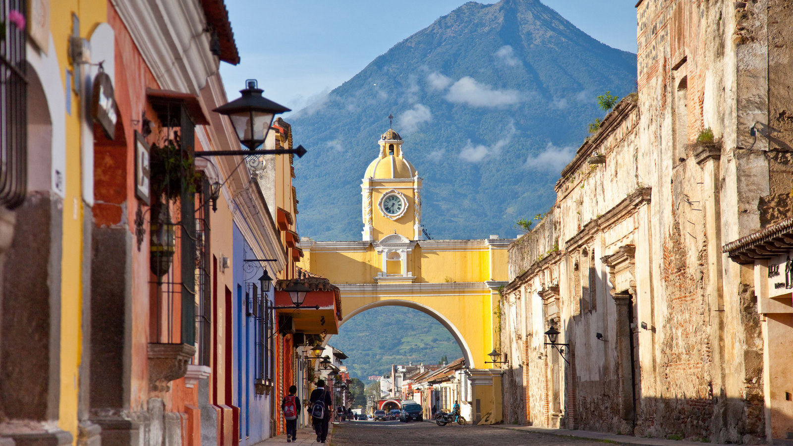 A Guide to Antigua, Guatemala: A Candy