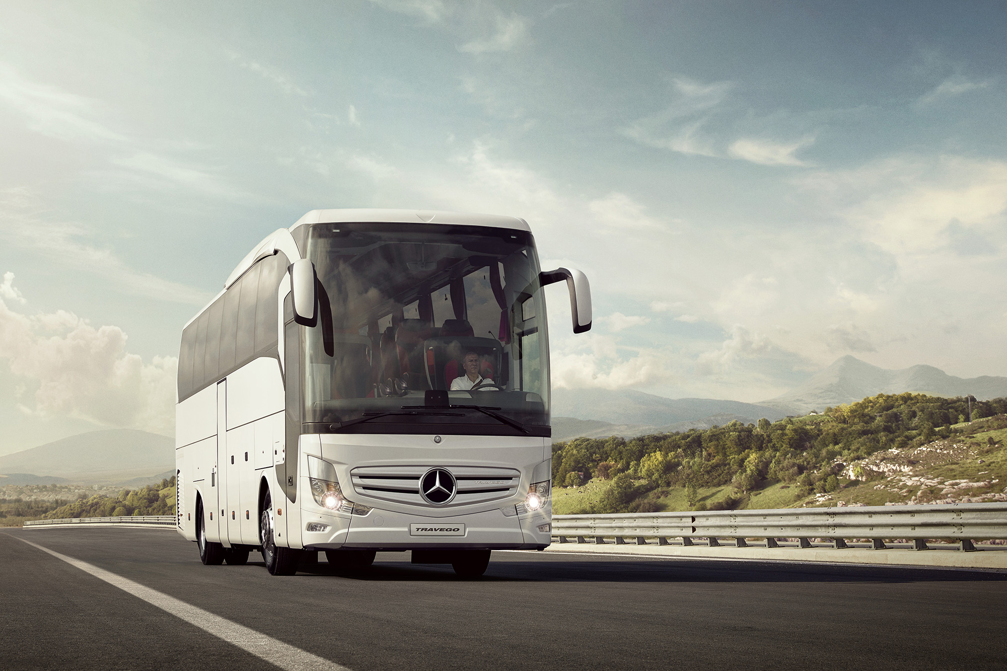 MERCEDES BENZ TRAVEGO