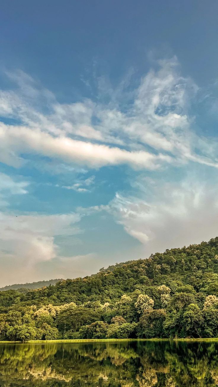 Blue Sky 4K Ultra HD Mobile Phone Wallpaper