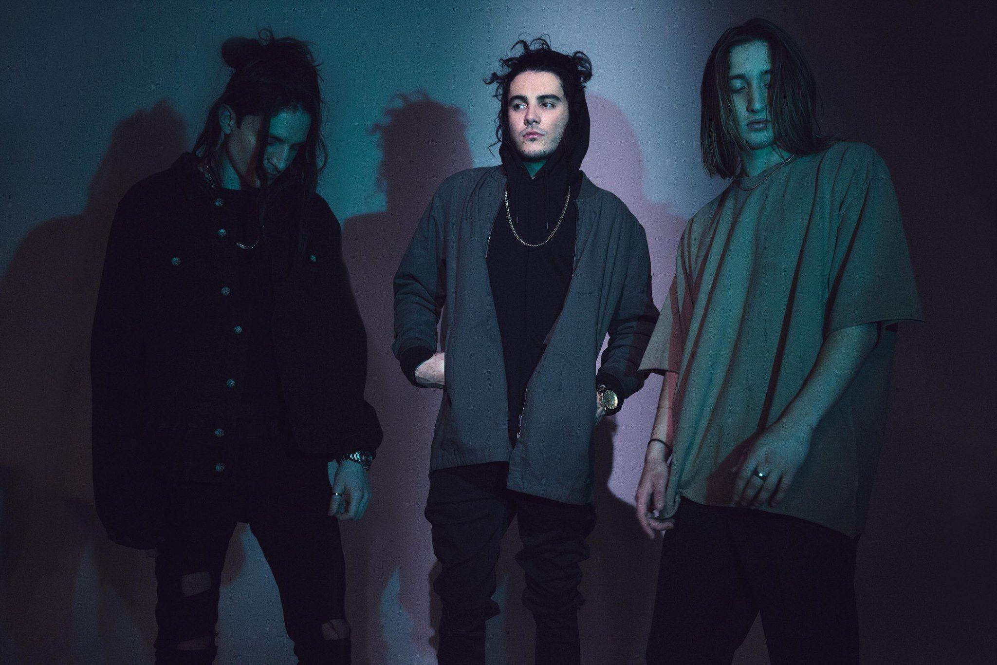 Chase Atlantic Desktop Wallpaper