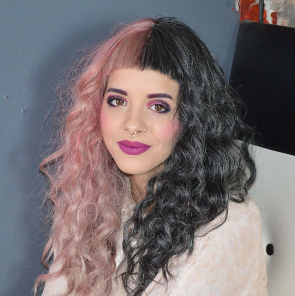Melanie Martinez Background