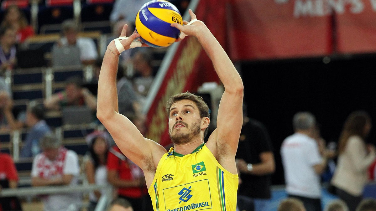 Bruno Rezende: Wilfredo Leon potrzebuje