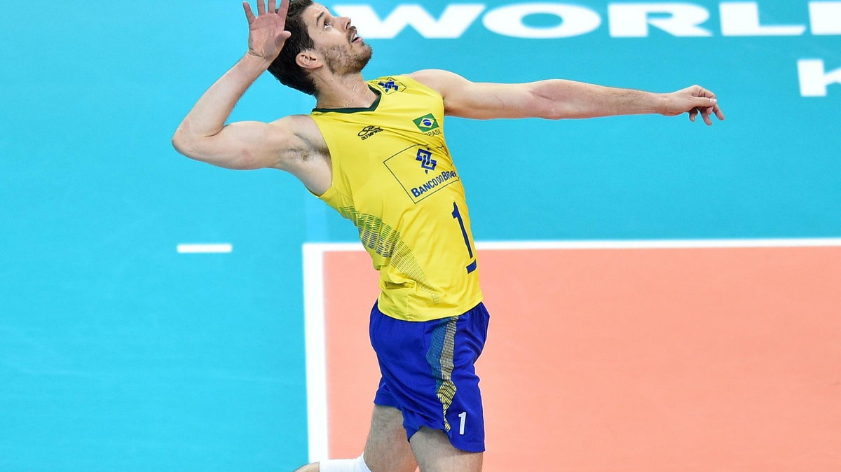 Siatkówka. Bruno Rezende oddaje