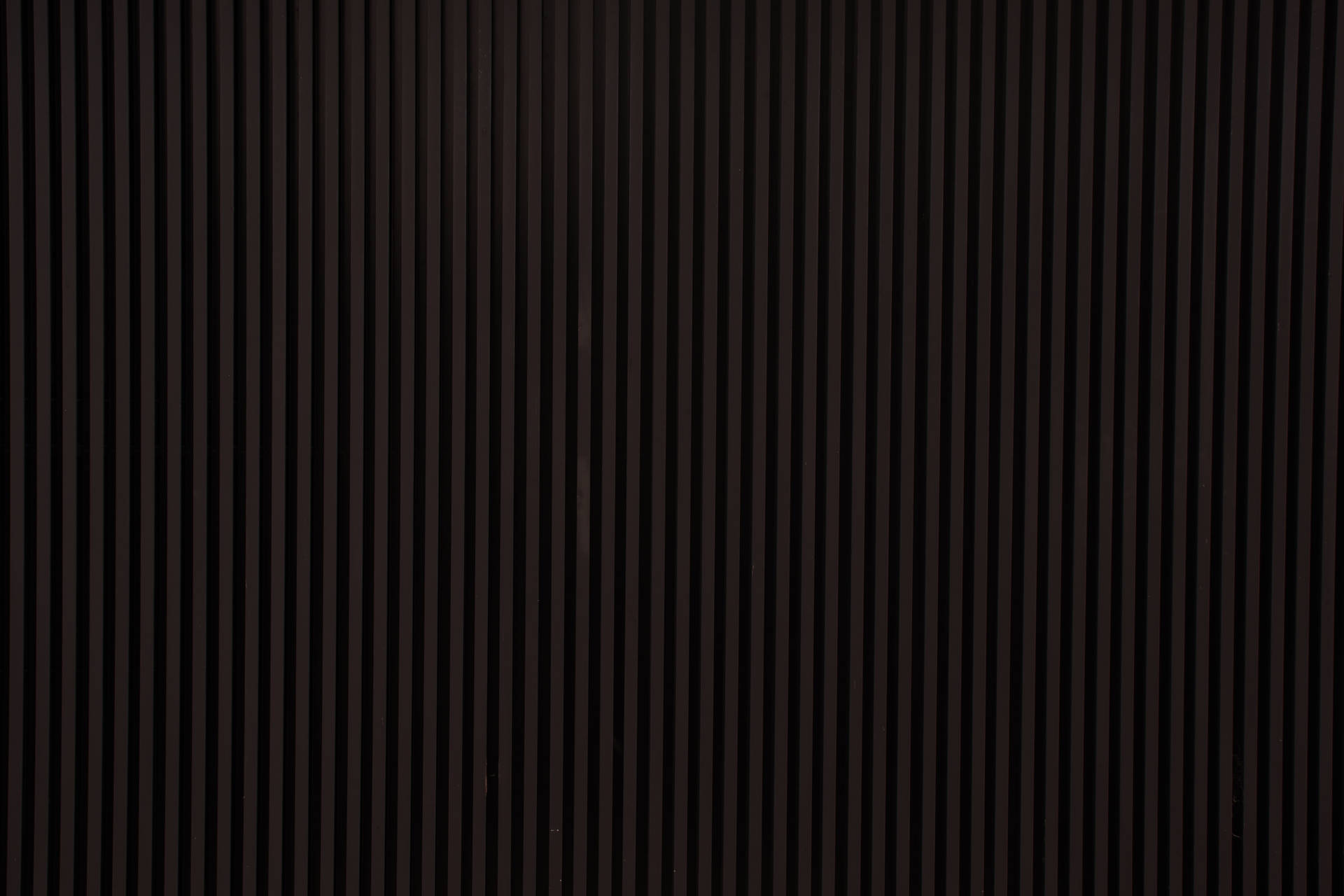 Download Striped Wallpaper