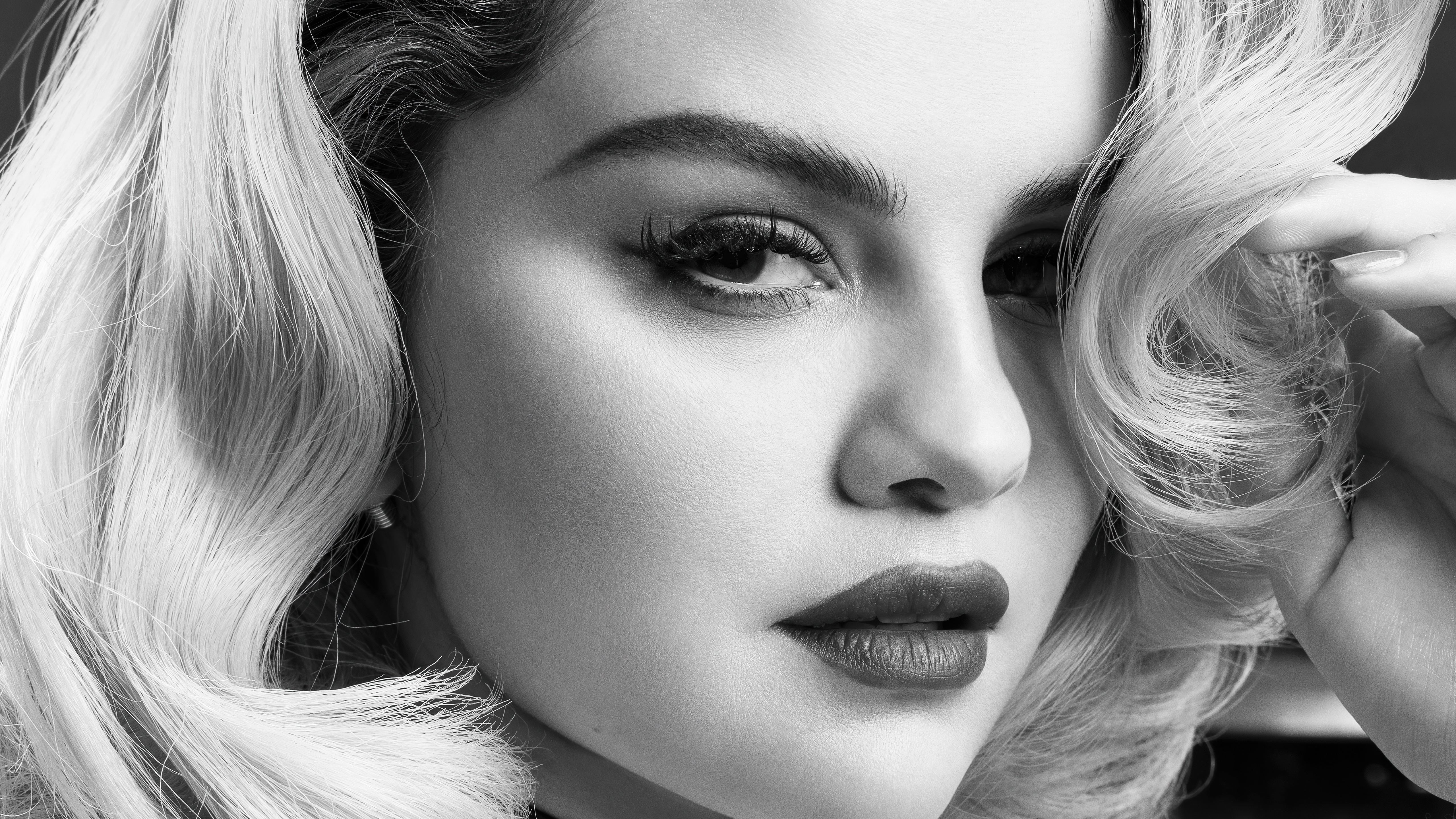 Selena Gomez 4k Ultra HD Wallpaper