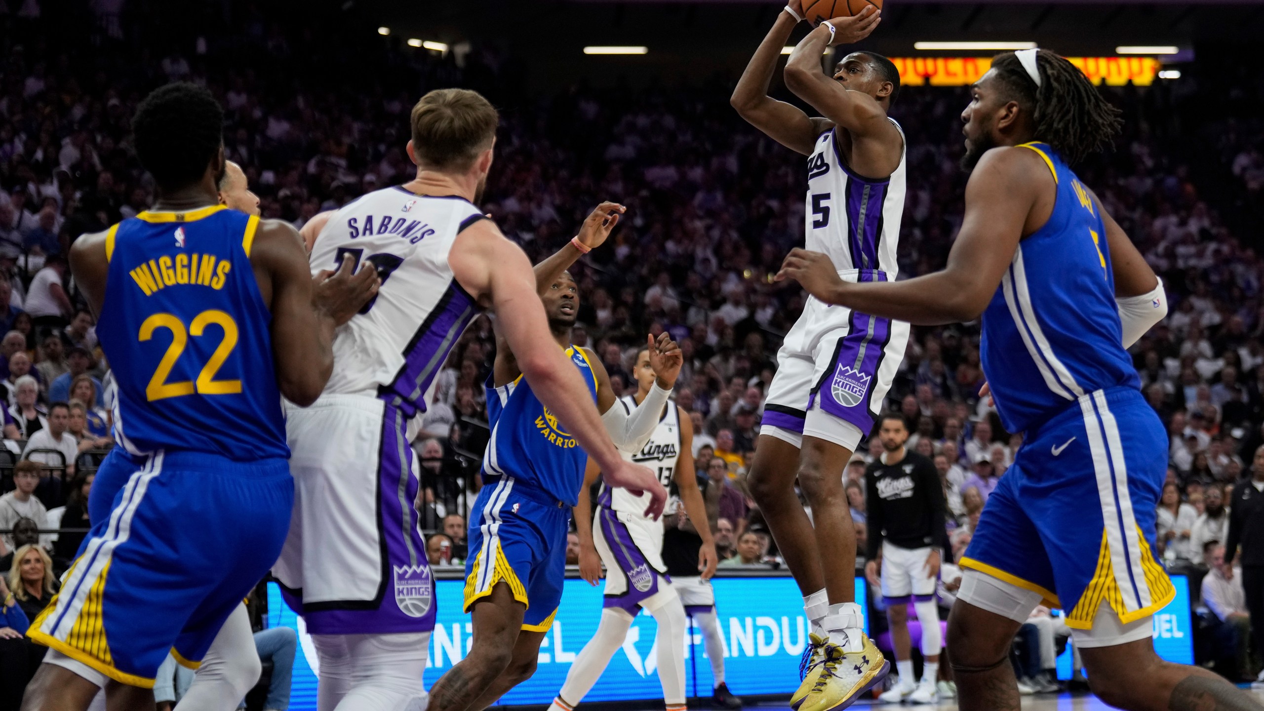 The Kings eliminate the Warriors