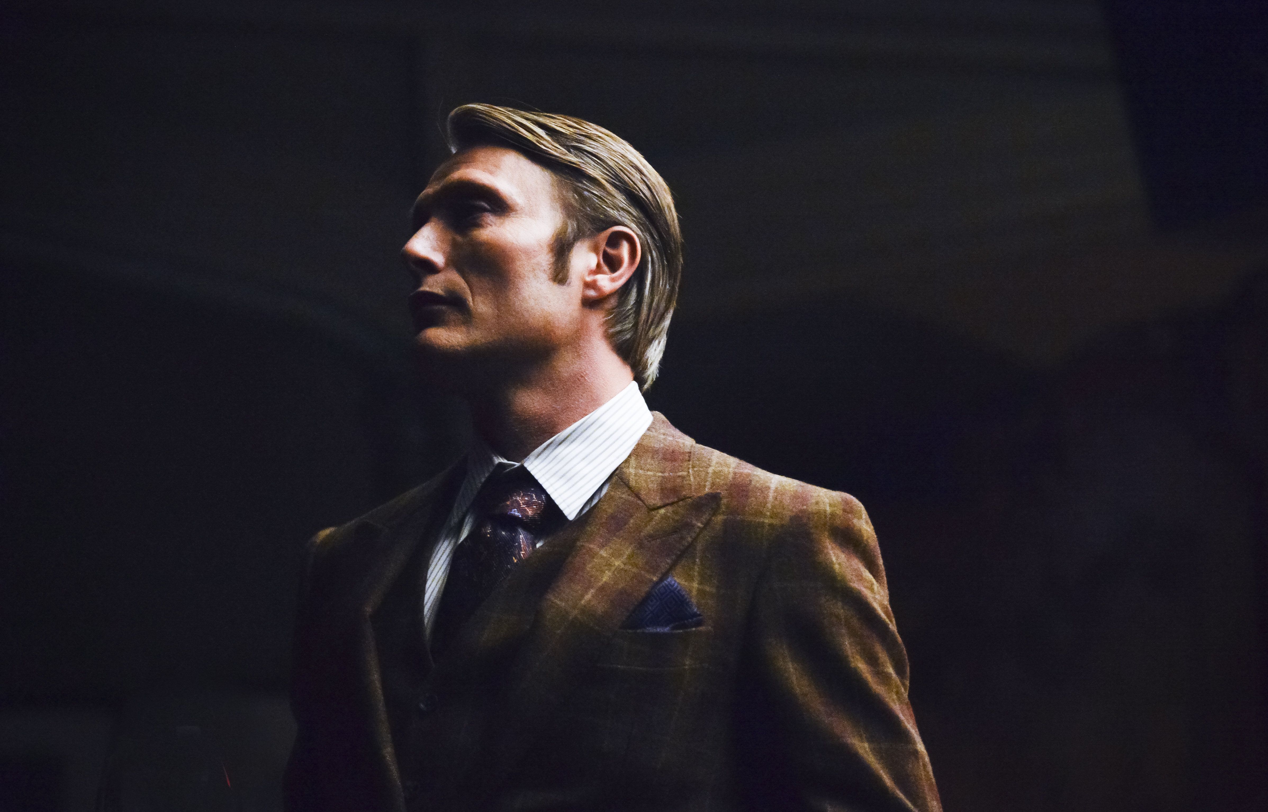 Mads Mikkelsen Wallpaper High