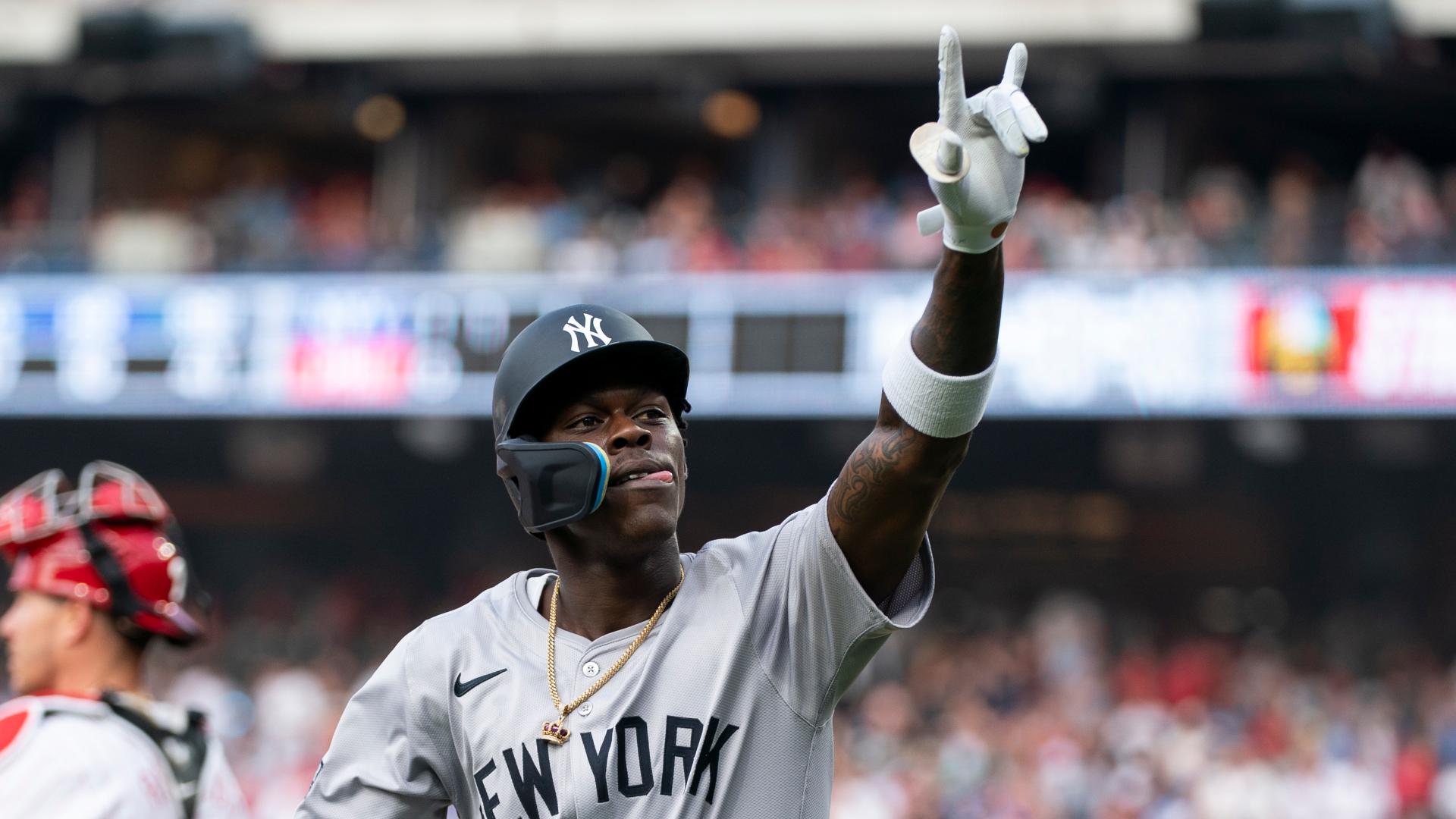 Jazz Chisholm Jr. makes splash with 2