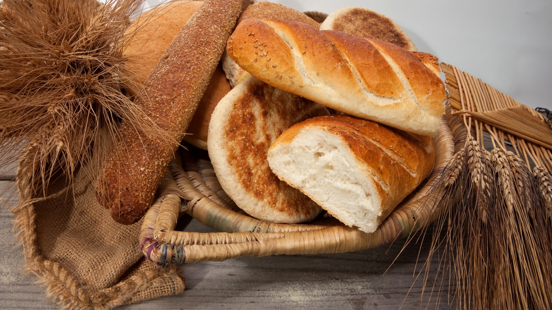 Download Food Bread HD Wallpaper