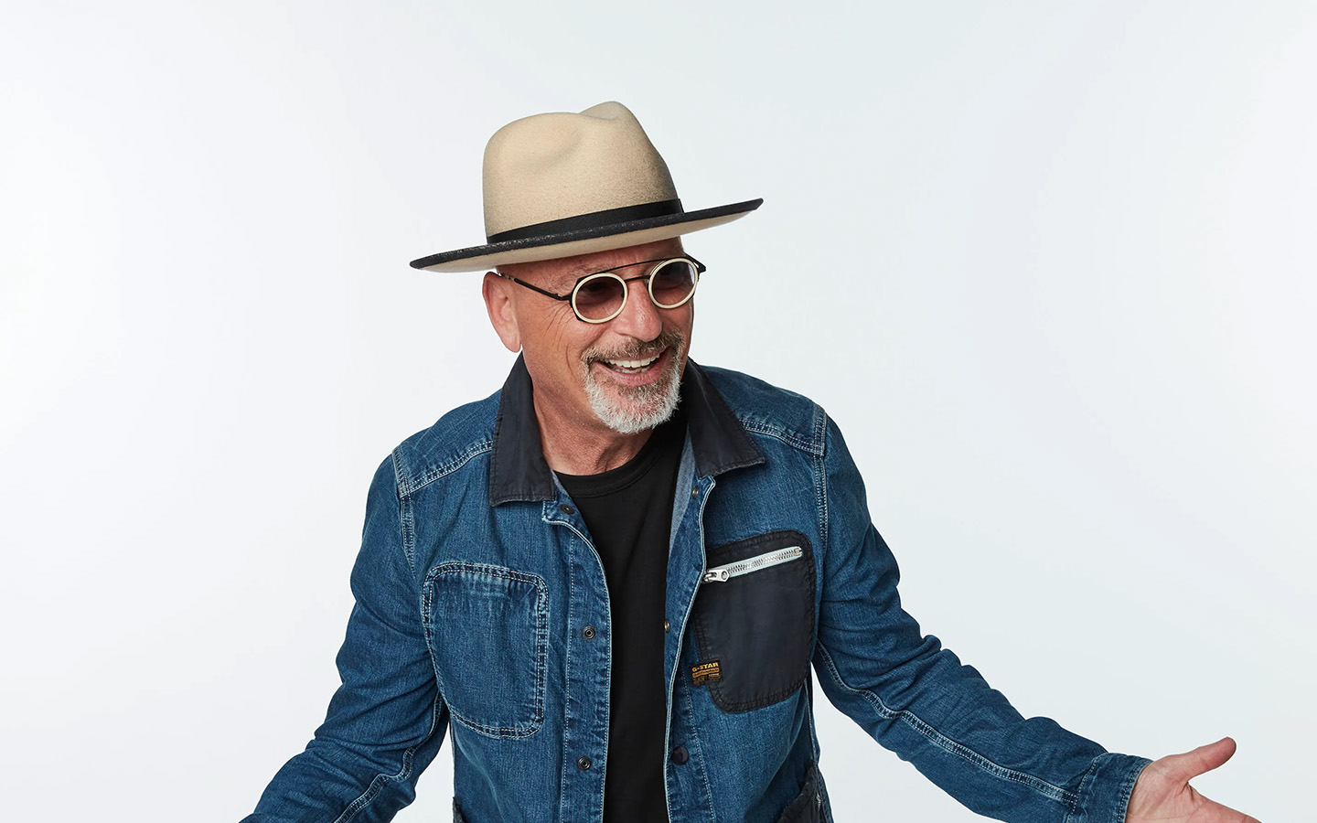 Howie Mandel to Perform Live at SCHEELS