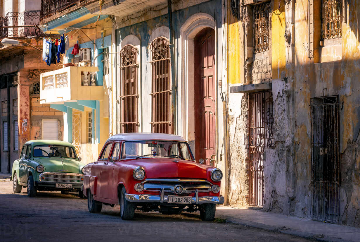 Classic Old Cars, Old Town, Havana
