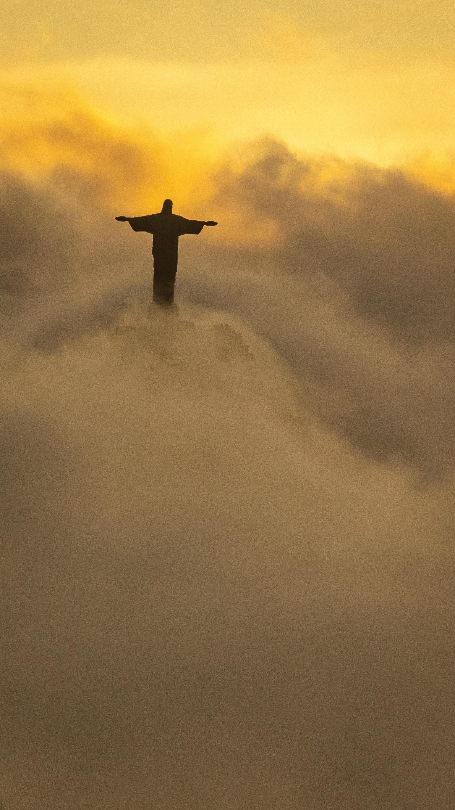 Statue Christ The Redeemer in Rio de