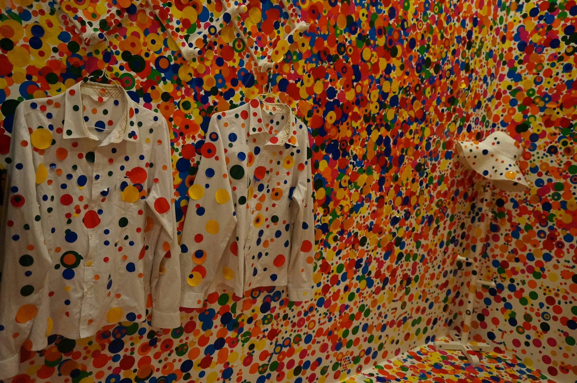 Download free Yayoi Kusama Display Art