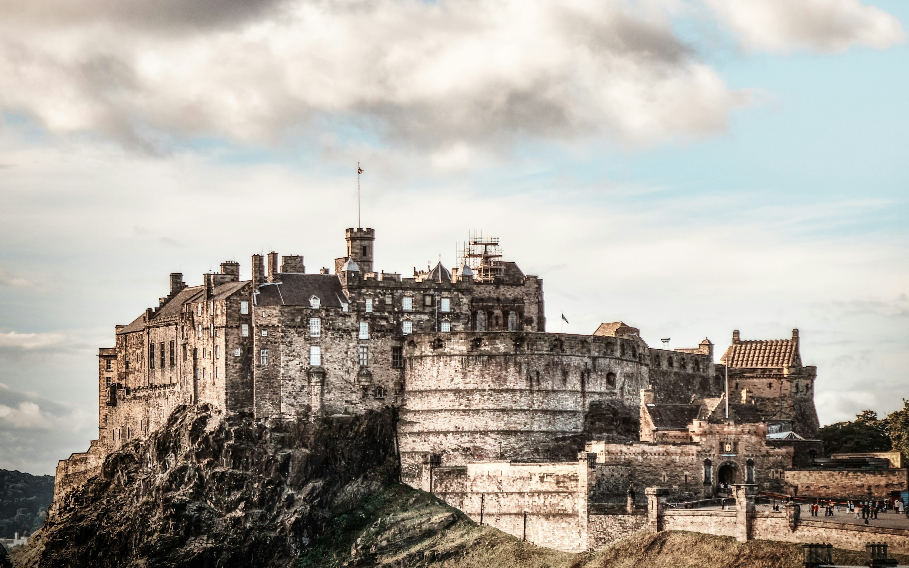 Edinburgh Castle Picture