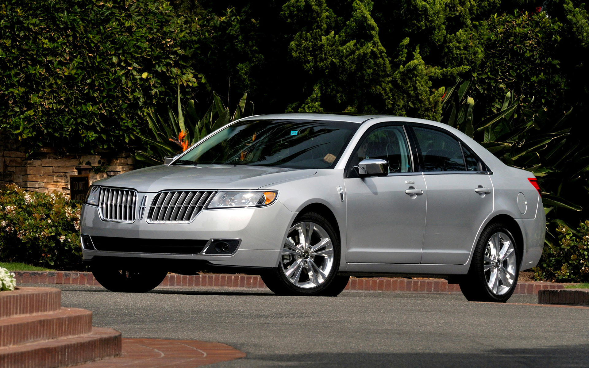 Lincoln MKZ and HD