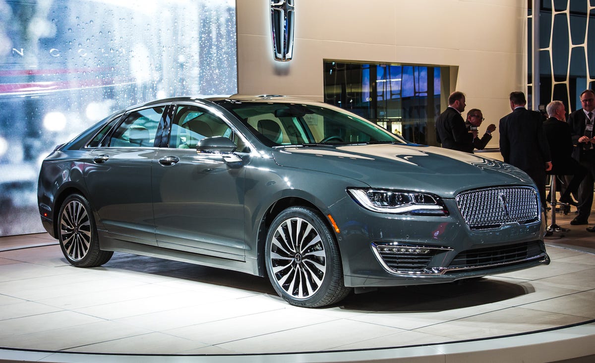 Lincoln MKZ Photo and Info &