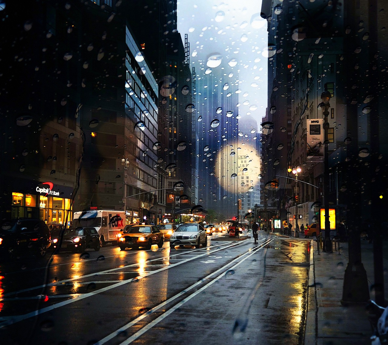 New York Rain Street Traffic