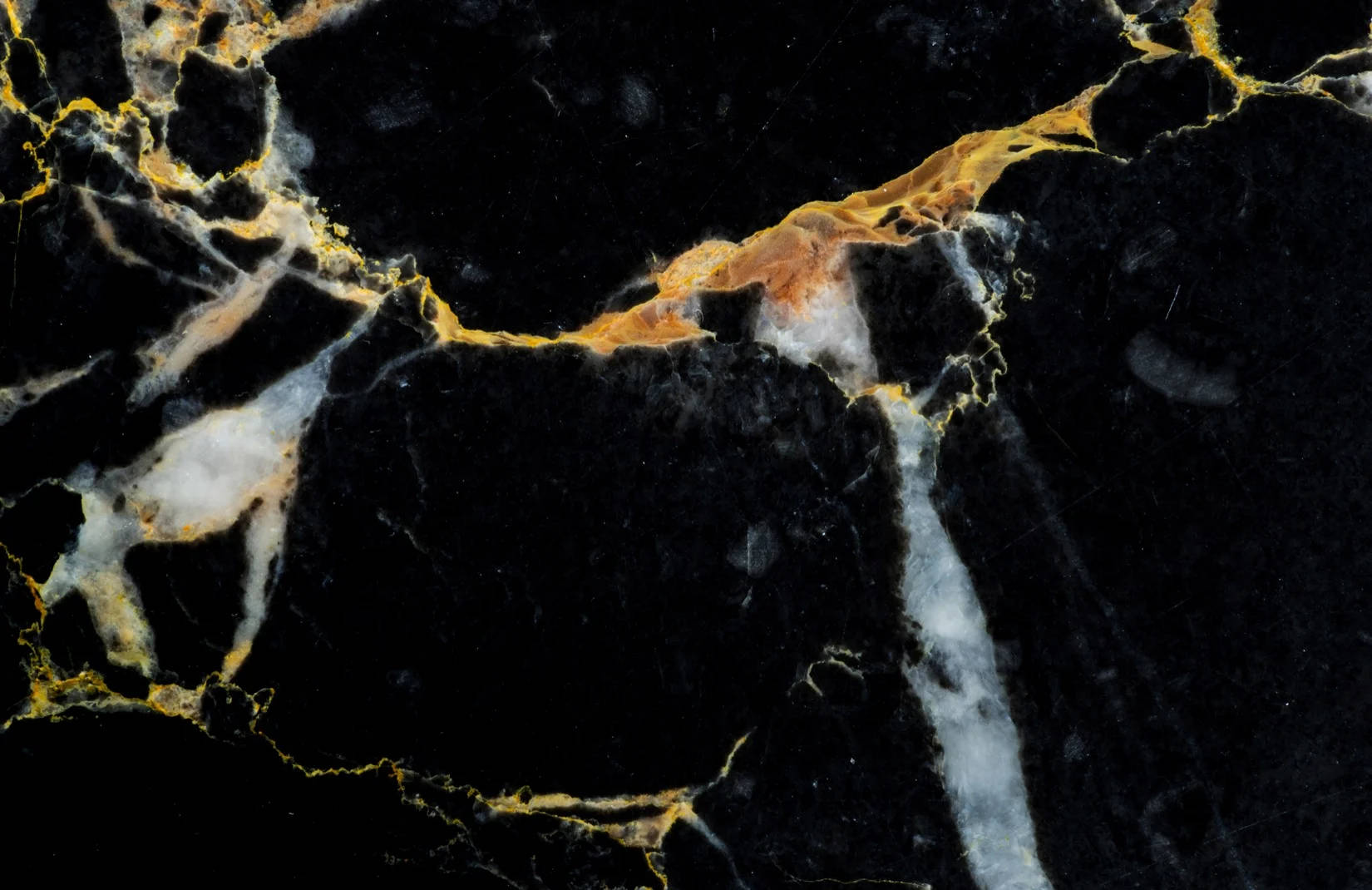 Black And Gold Marble Wallpaper