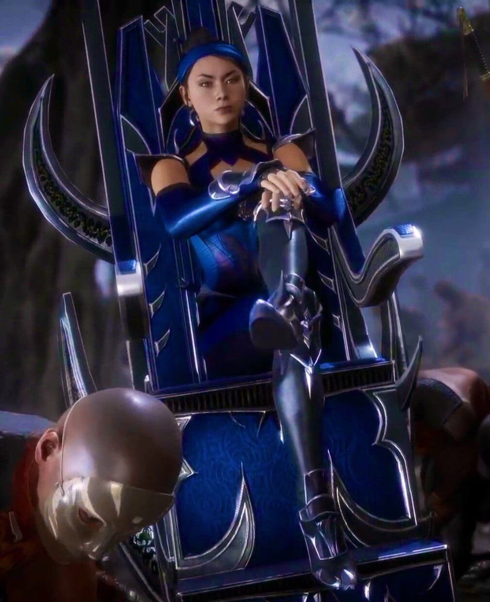 L U N A is the best Kitana