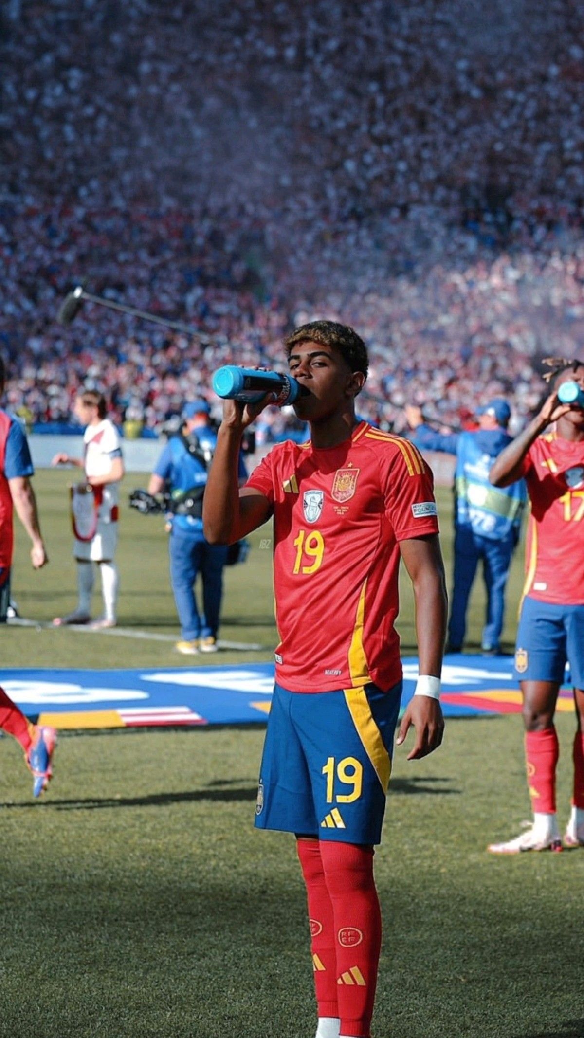 Lamine Yamal Spain Wallpaper 4K