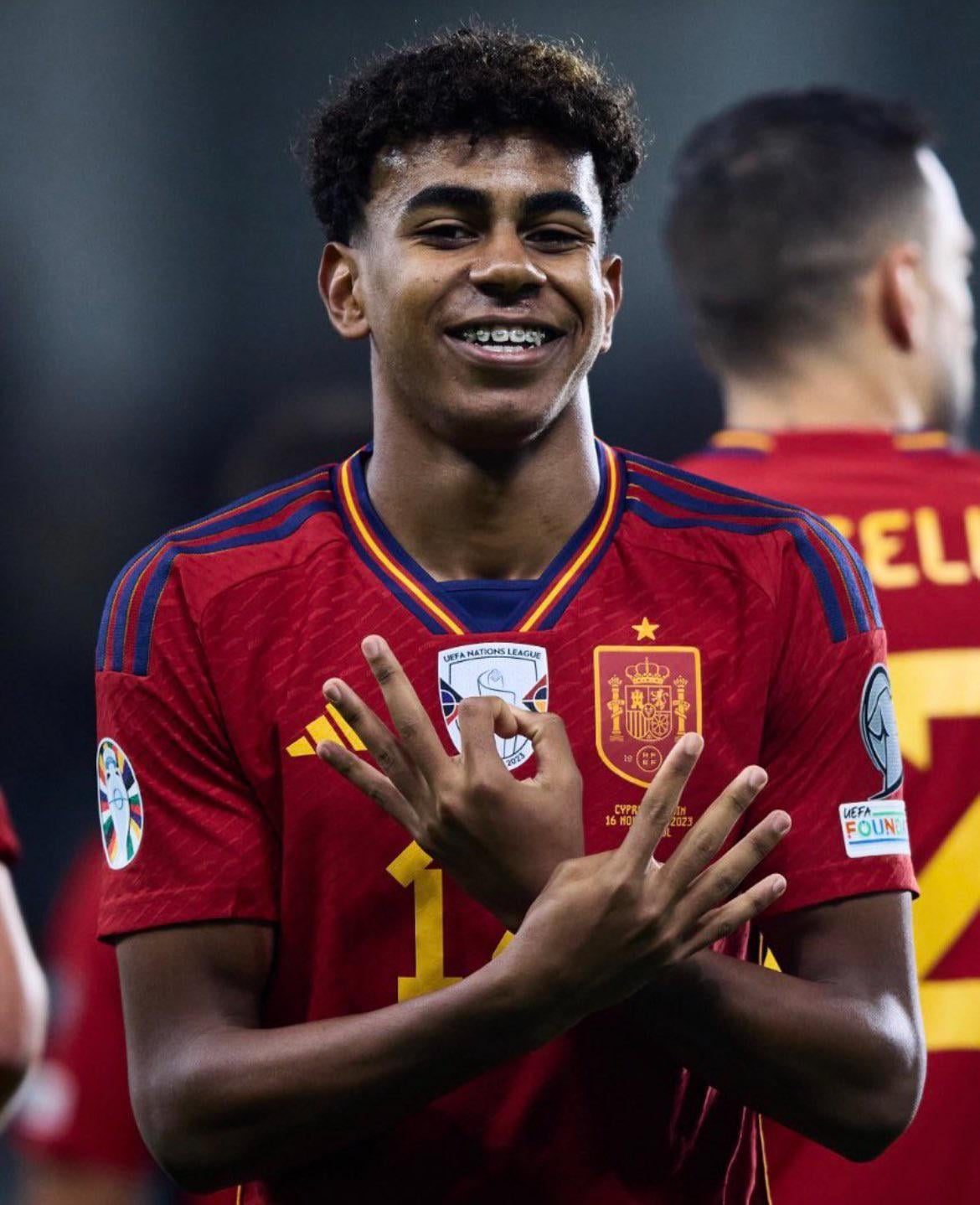 Lamine Yamal celebrated his goal