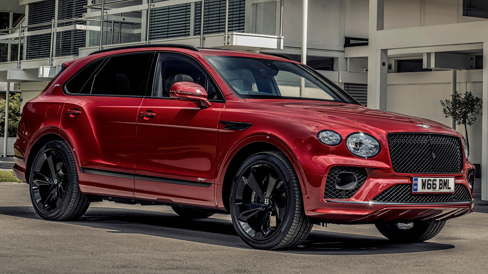 Bentley Bentayga Hybrid UK