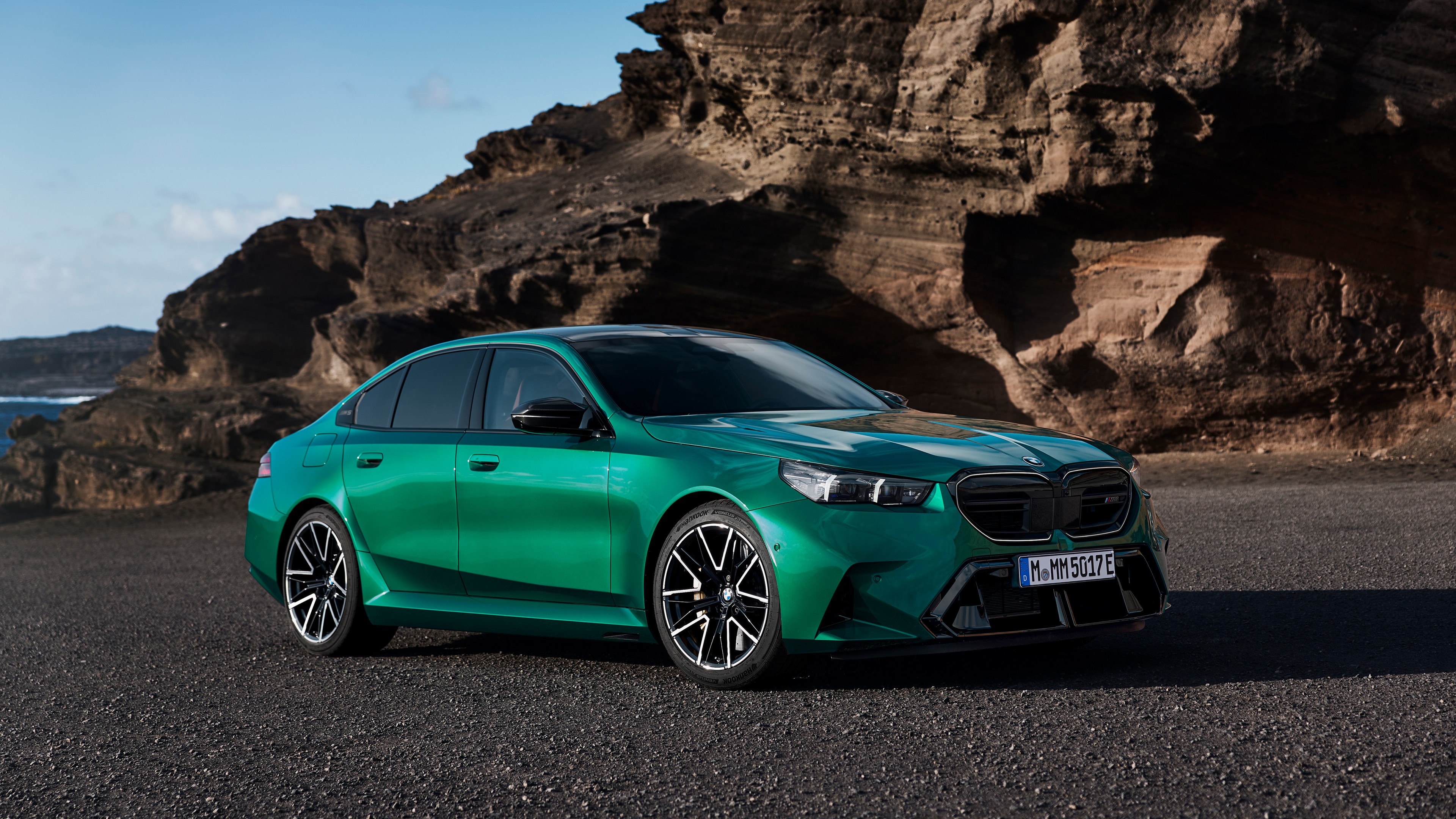 BMW M5 2024 5K Wallpaper Car Wallpaper