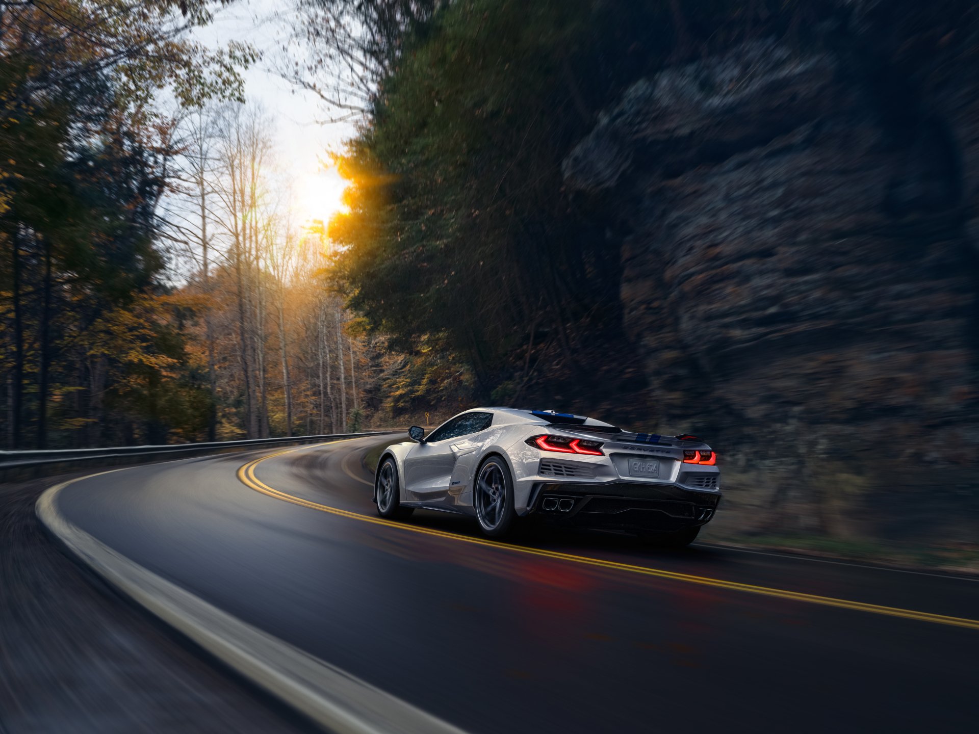 Download Vehicle Chevrolet Corvette E