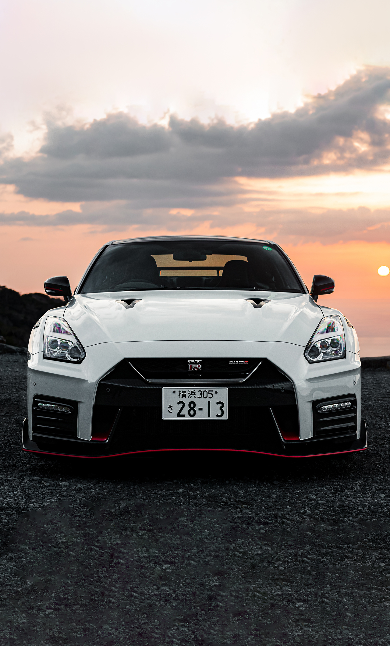 Nissan GT R Nismo 5k iPhone