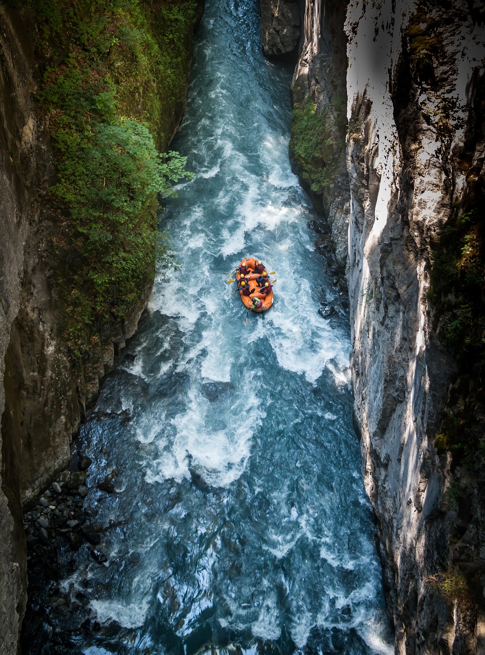 Free Rafting & Nature Image