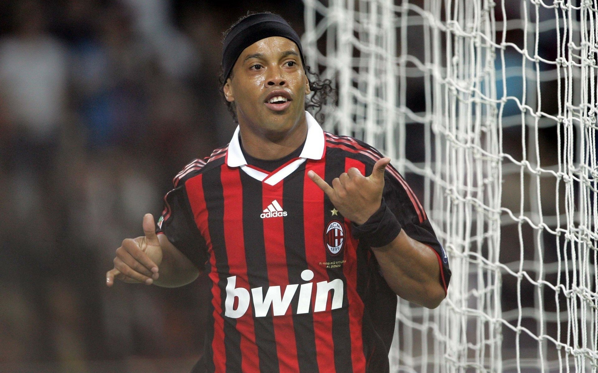 A.C. Milan Ronaldinho Sports HD Wallpaper