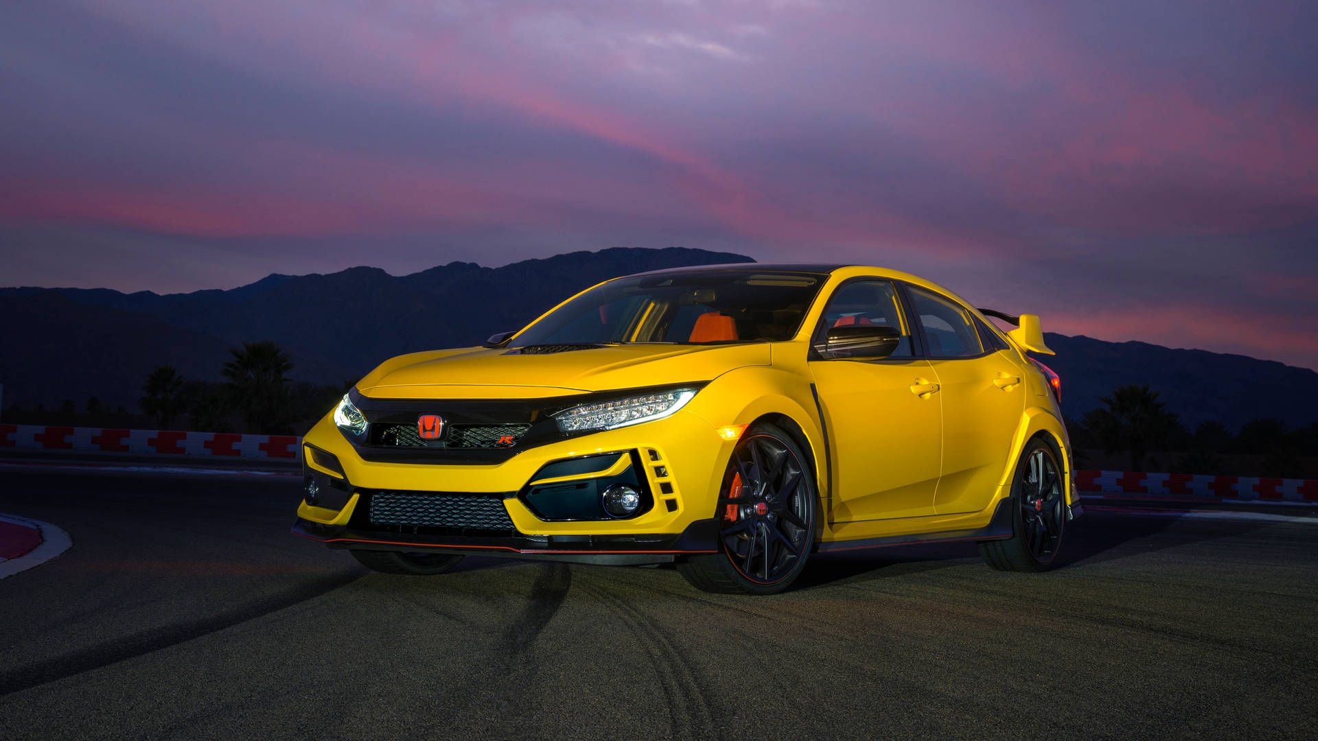 Yellow 4k Honda Civic Racing