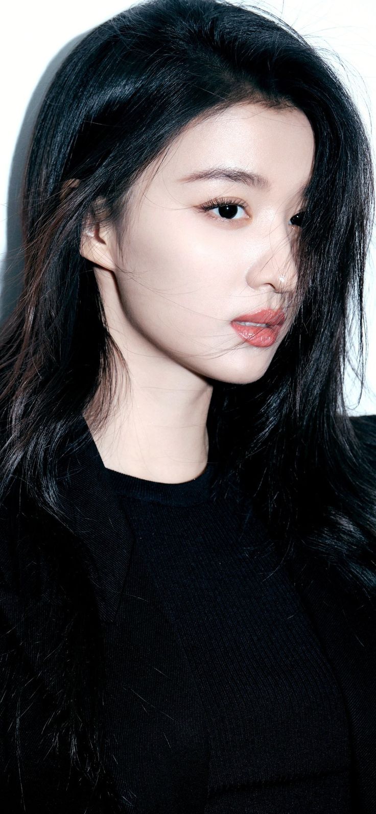 Vương Sở Nhiên / wᴀ́ɴԍ cнǔ ʀᴀ́ɴ / 王楚然