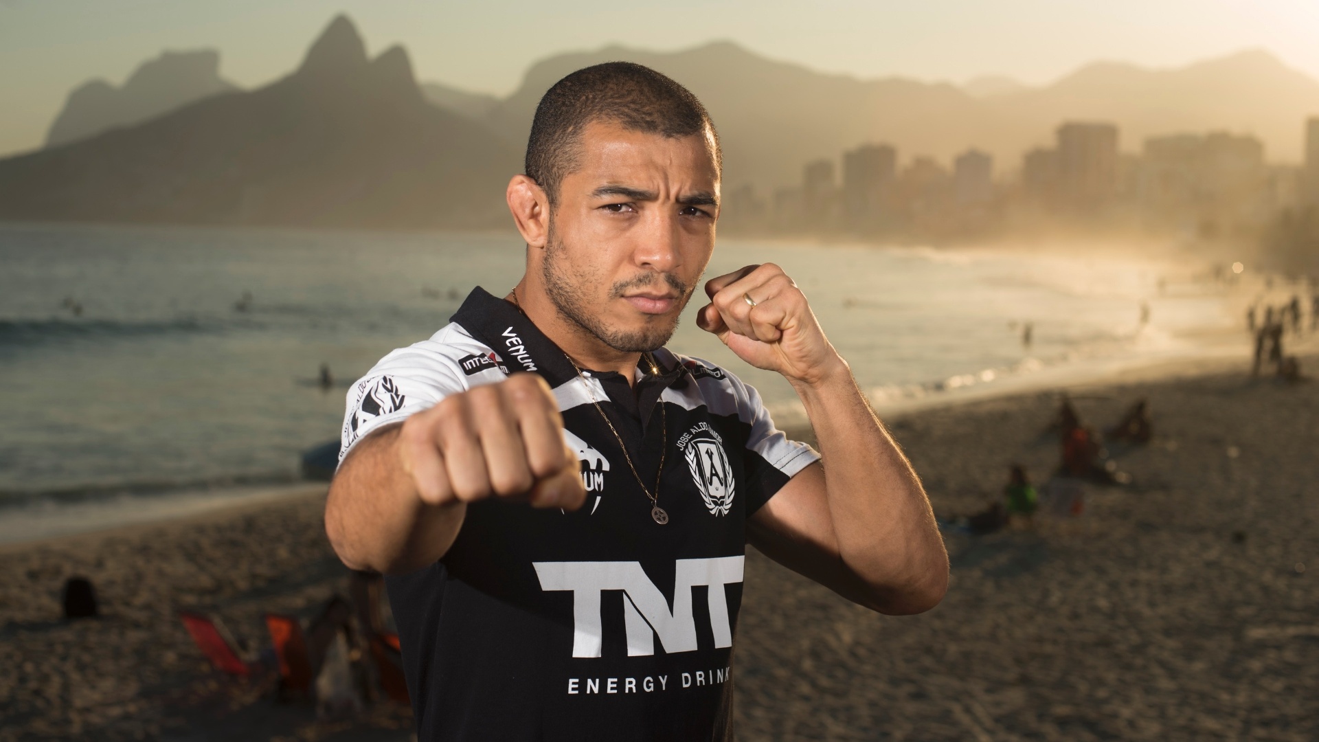 Fearless fighter Jose Aldo Desktop