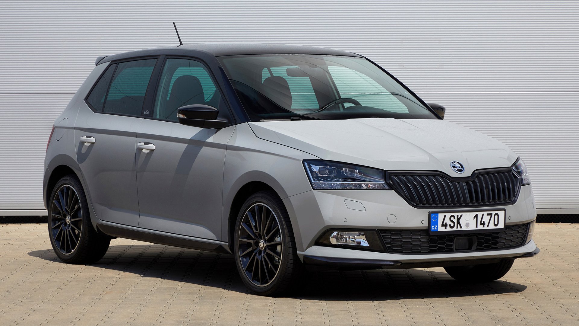 Download Car Silver Car Hatchback Škoda