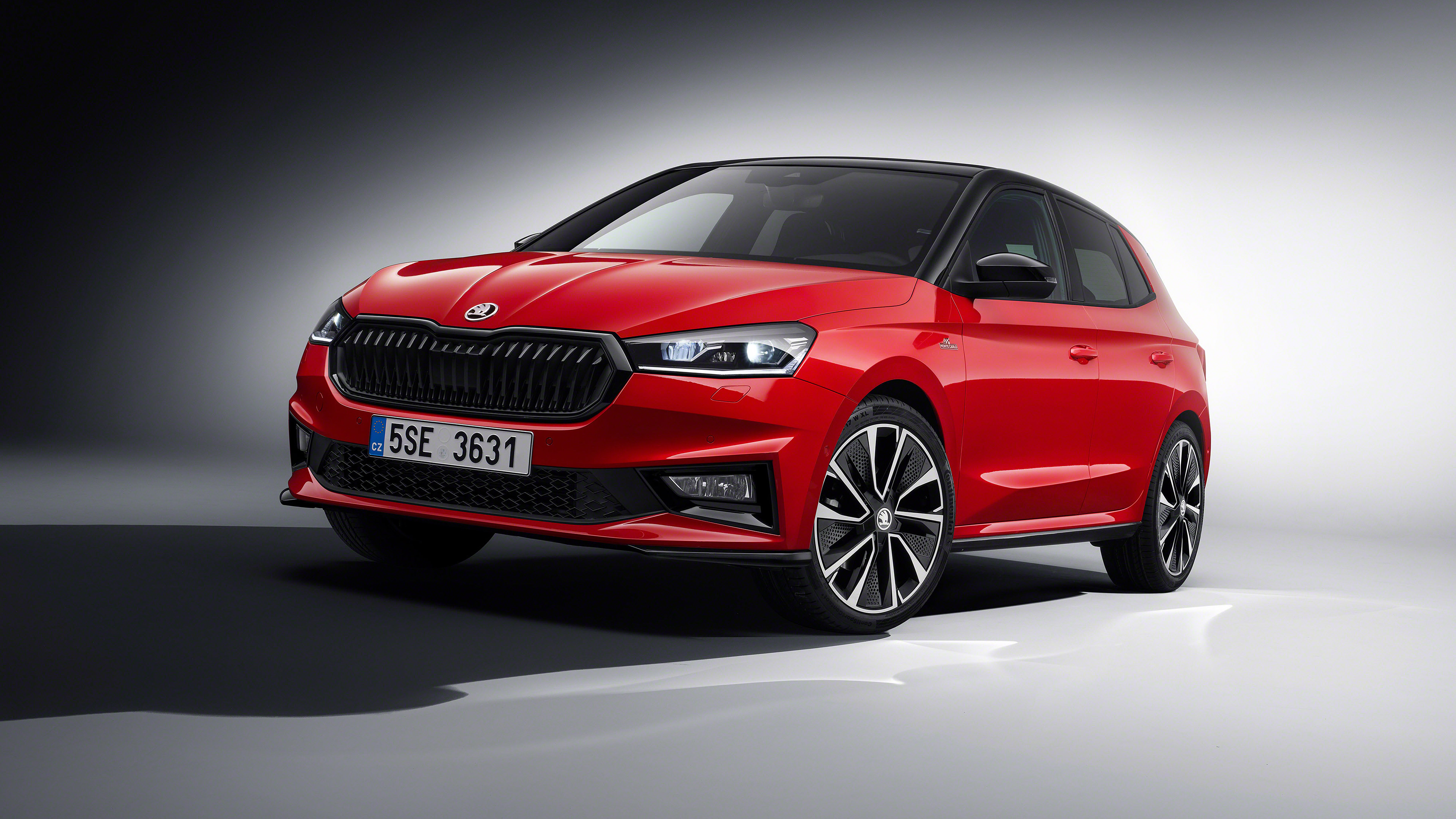 Vehicle Škoda Fabia 4k Ultra HD Wallpaper