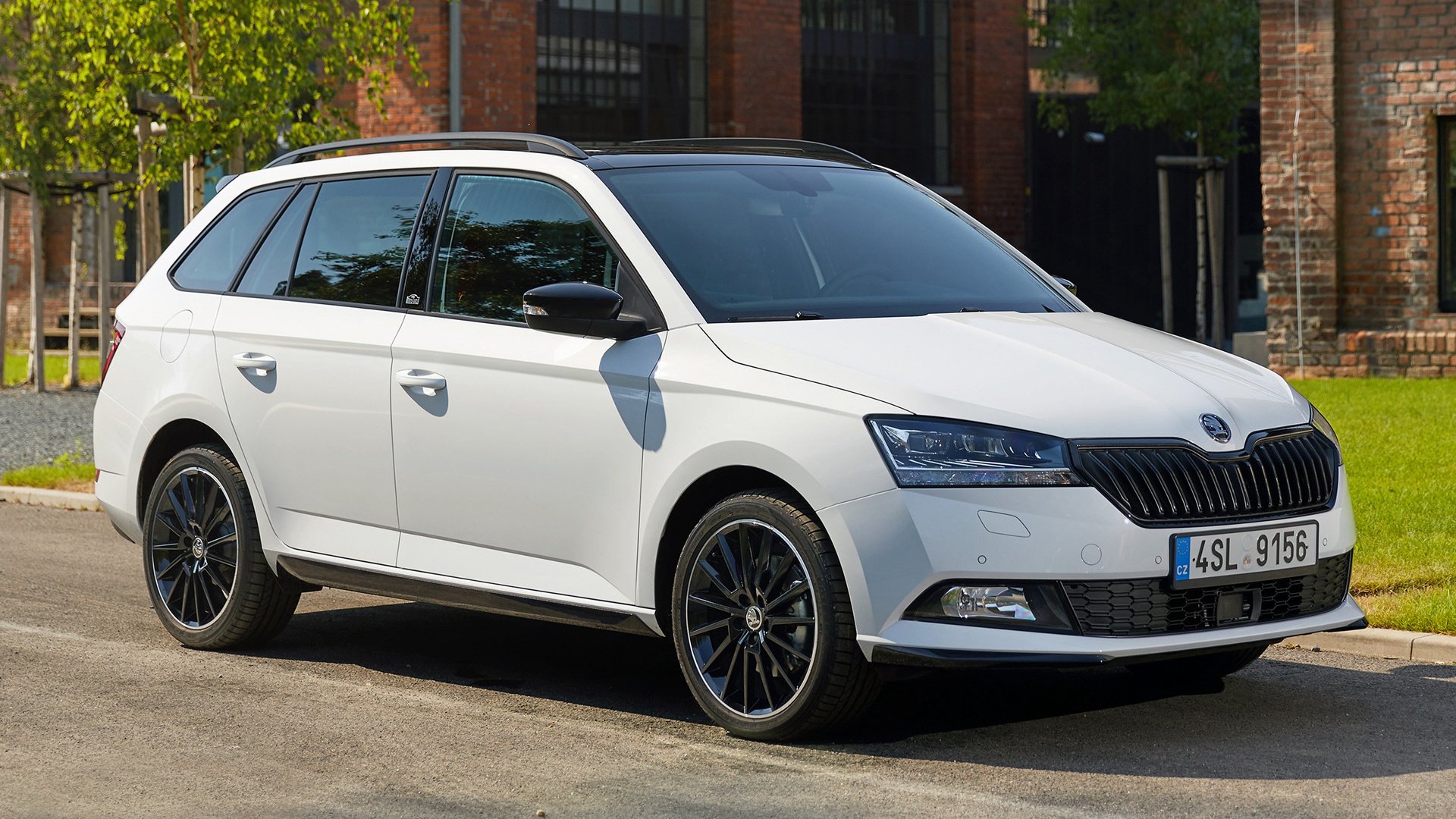 Vehicle Škoda Fabia HD Wallpaper
