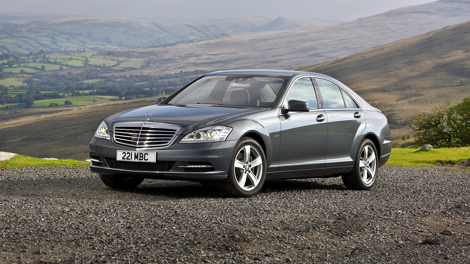 Class W221 Grey auto 1920x1080