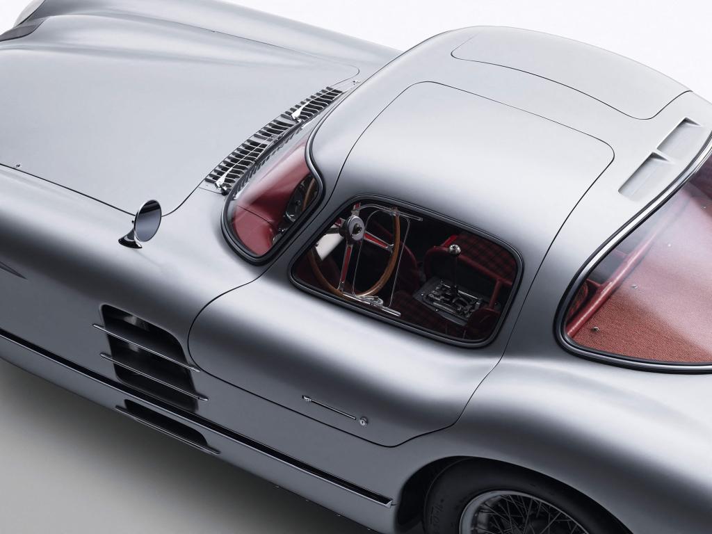 Mercedes Benz Crashes Record For Most
