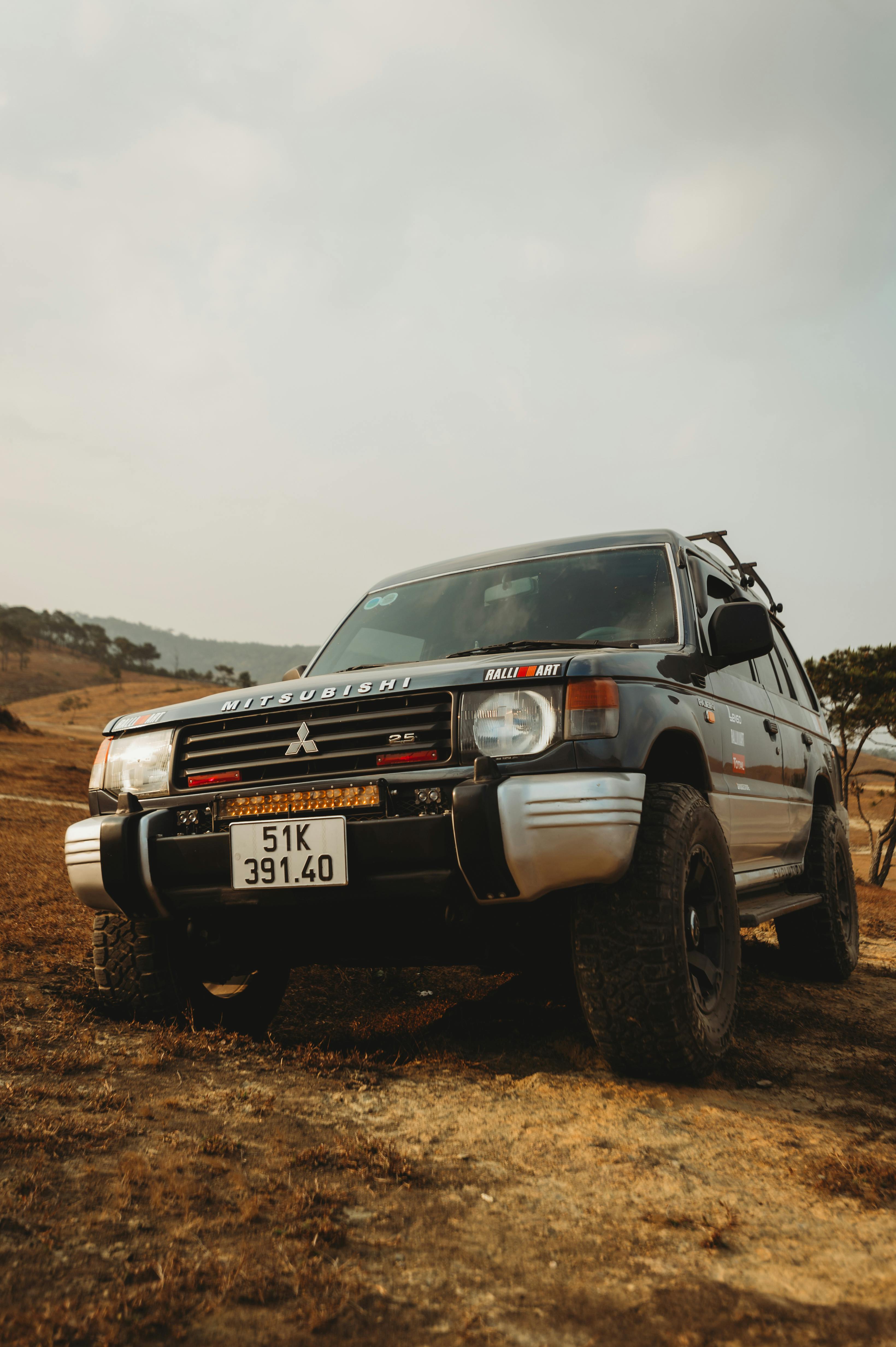 Mitsubishi Pajero Photo, Download