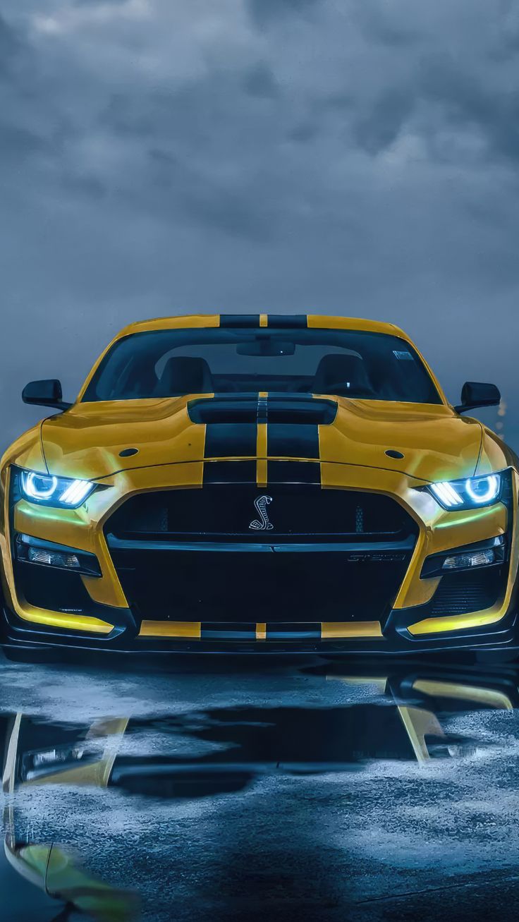 Yellow Speedster Ford Mustang, 2023